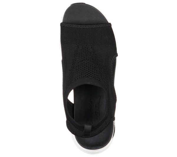 Women's Arch Fit-City Catch Knit Slip-On Sandals
