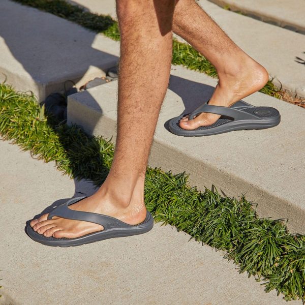 Men's Everywear Ara Thong Sandal